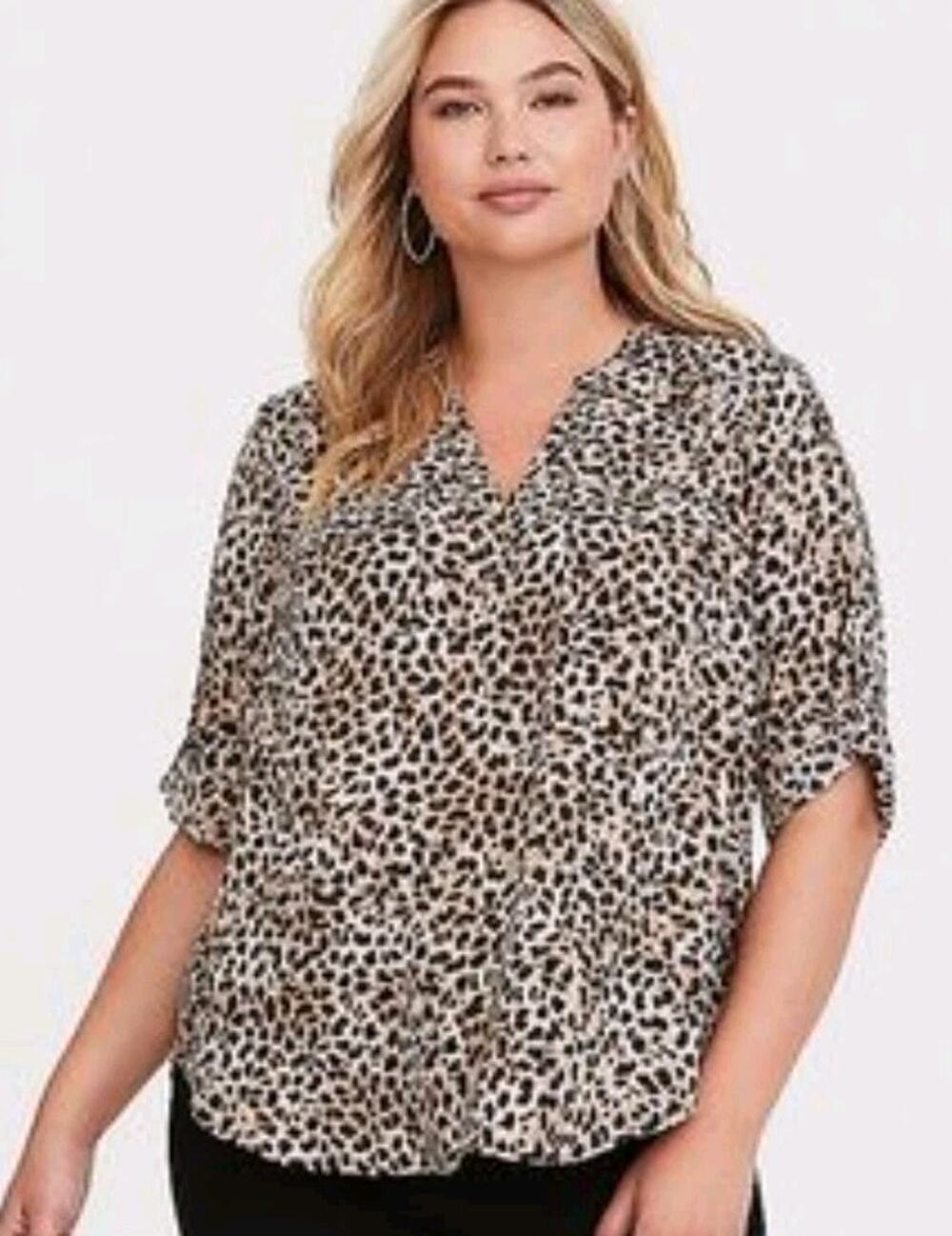 Torrid Leopard Animal Print Harper Blouse Shirt 3/4 Length Roll Tab Sleeve